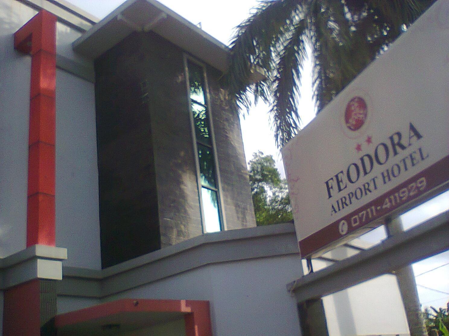 Hotel Feodora Airport Palembang Exterior foto