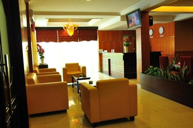 Hotel Feodora Airport Palembang Exterior foto