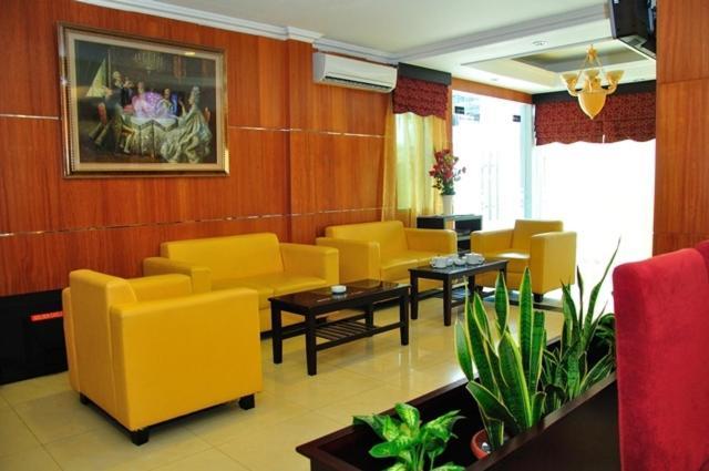 Hotel Feodora Airport Palembang Exterior foto