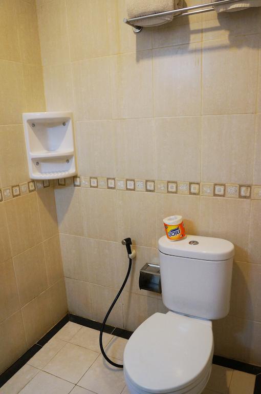 Hotel Feodora Airport Palembang Zimmer foto